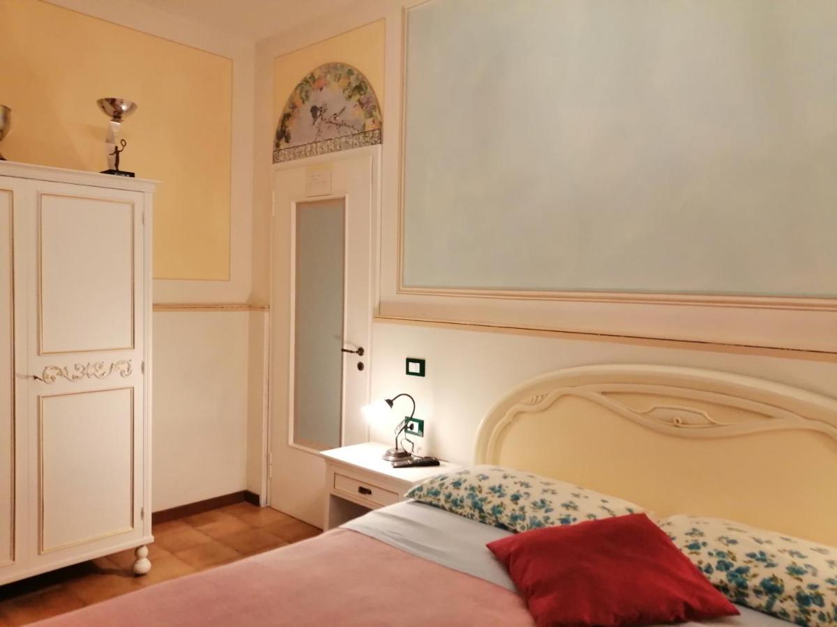 B&B San Nicola Serramazzoni Luaran gambar