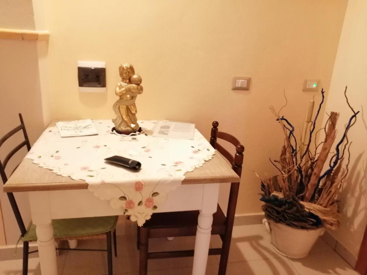 B&B San Nicola Serramazzoni Luaran gambar
