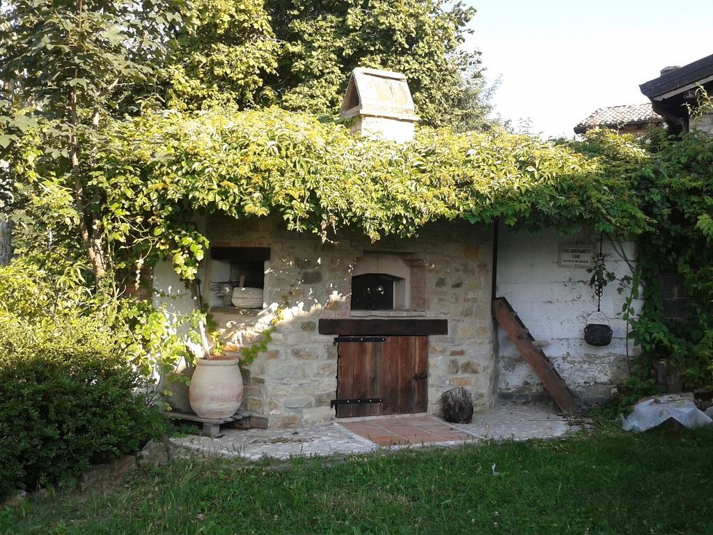 B&B San Nicola Serramazzoni Luaran gambar