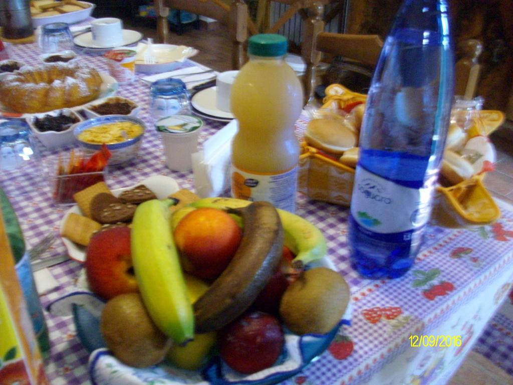 B&B San Nicola Serramazzoni Luaran gambar