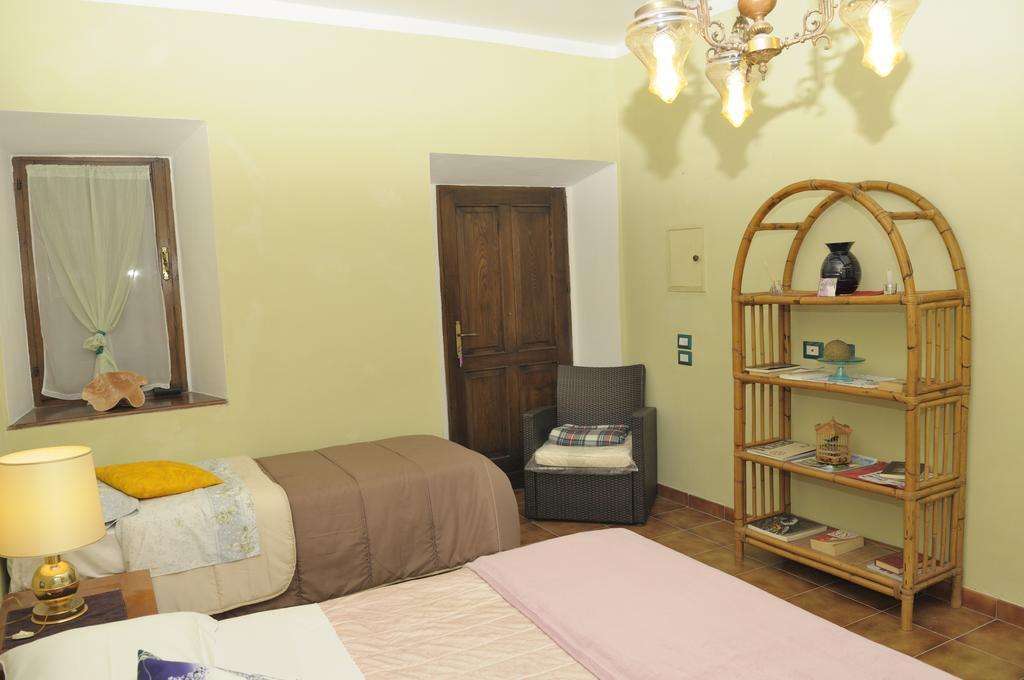 B&B San Nicola Serramazzoni Luaran gambar
